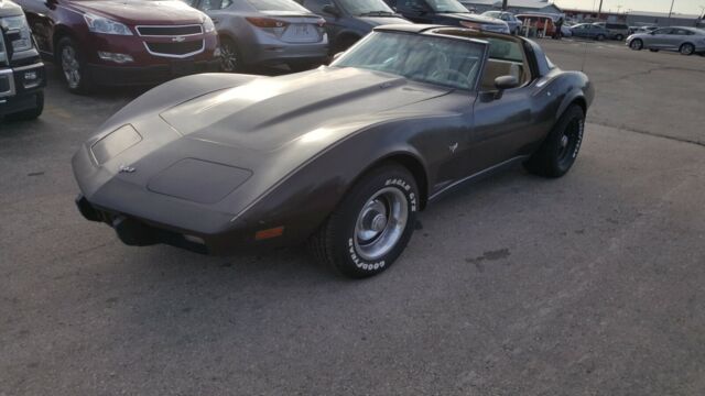 Chevrolet Corvette 1979 image number 1