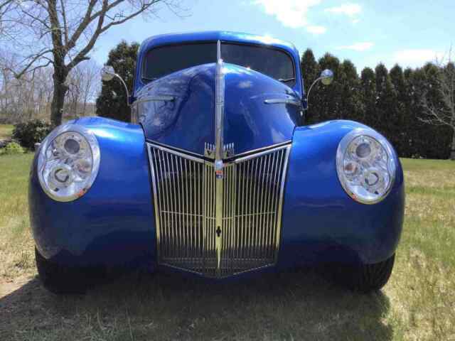 Ford tudor sedan 1940 image number 1