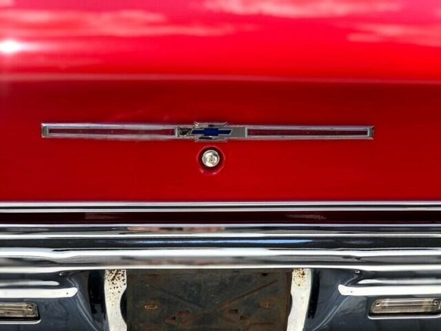 Chevrolet Impala 1966 image number 38