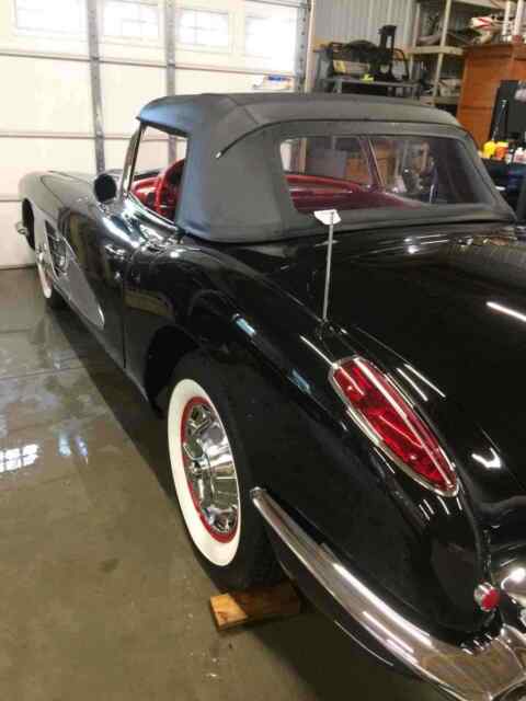 Chevrolet Corvette 1959 image number 19