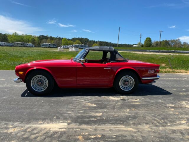 Triumph TR-6 1972 image number 16