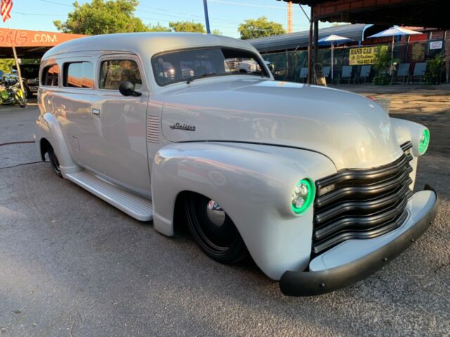 Chevrolet Suburban 1950 image number 39