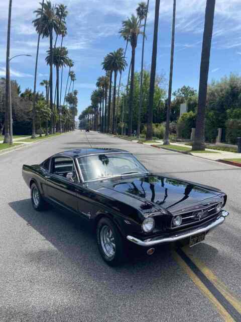 Ford Mustang 289 fastback 1965 image number 12