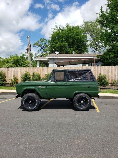 Ford Bronco 1976 image number 32