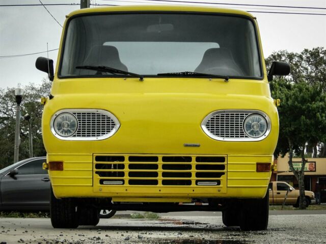 Ford E-Series Van 1966 image number 10