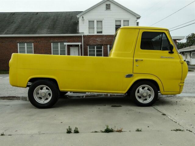 Ford E-Series Van 1966 image number 27