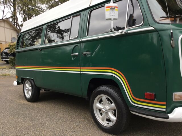 Volkswagen Bus/Vanagon 1970 image number 28