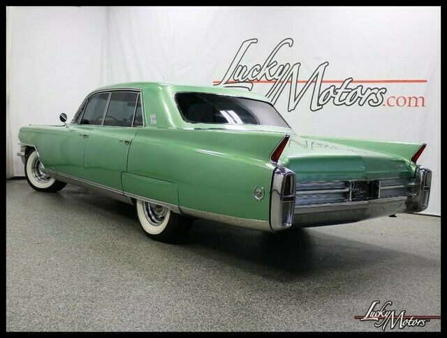 Cadillac Fleetwood 1963 image number 33