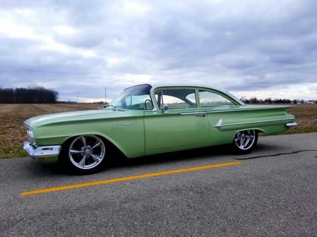 Chevrolet Bel Air/150/210 1960 image number 1