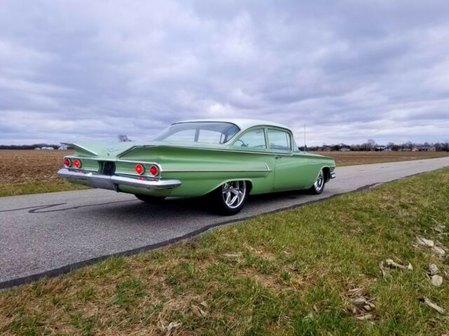 Chevrolet Bel Air/150/210 1960 image number 15