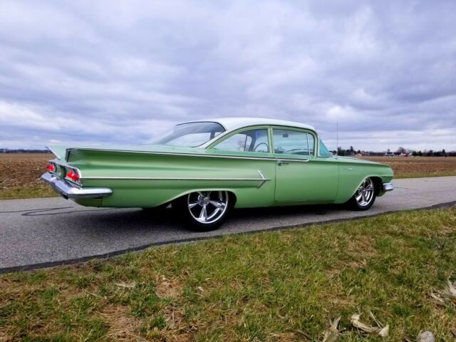 Chevrolet Bel Air/150/210 1960 image number 16