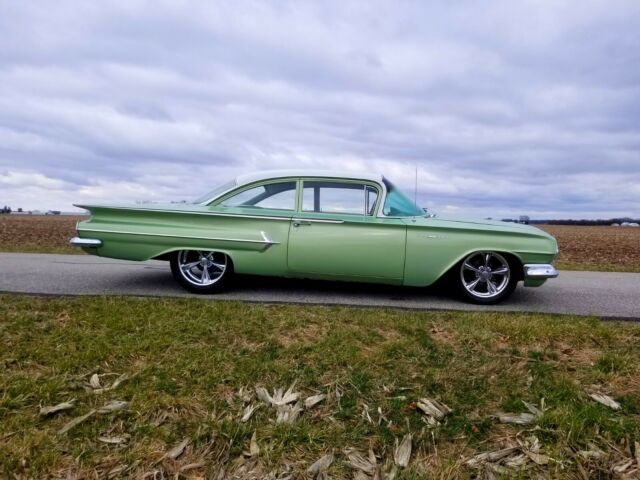 Chevrolet Bel Air/150/210 1960 image number 17