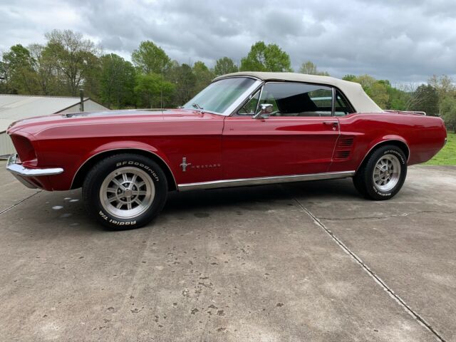 Ford Mustang 1967 image number 40