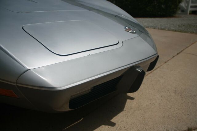 Chevrolet Corvette 1978 image number 10