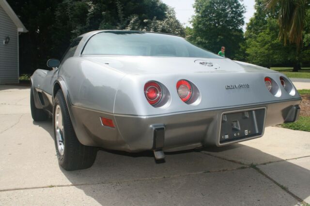 Chevrolet Corvette 1978 image number 30