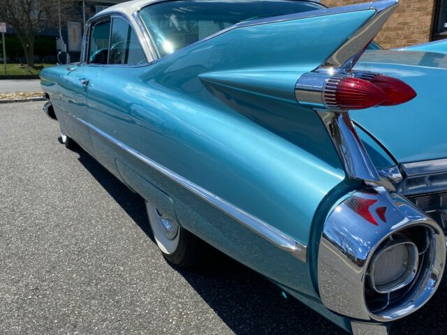 Cadillac DeVille 1959 image number 30