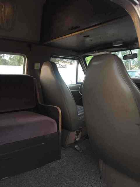 Dodge High Top Tradesman 300 1974 image number 11