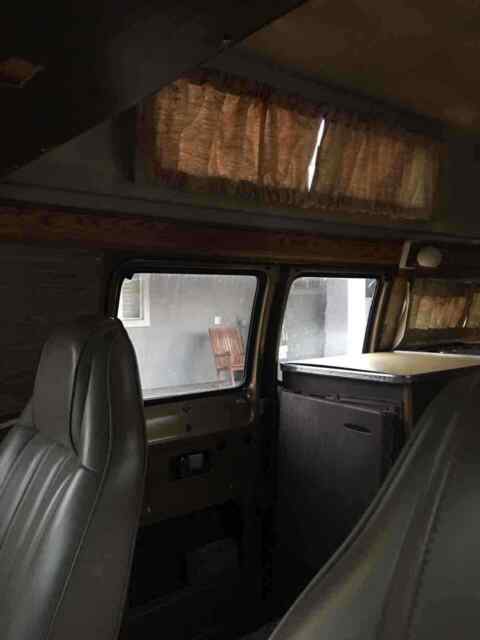 Dodge High Top Tradesman 300 1974 image number 14