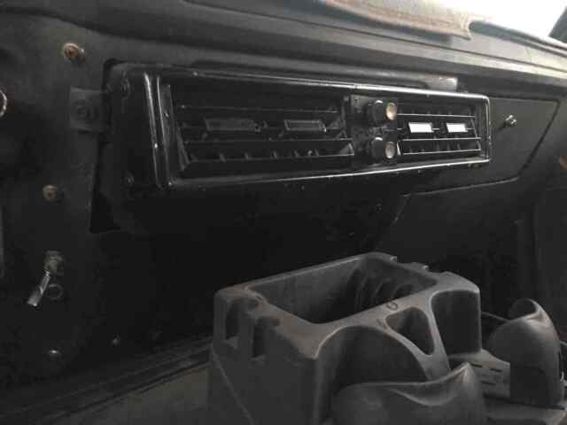 Dodge High Top Tradesman 300 1974 image number 16