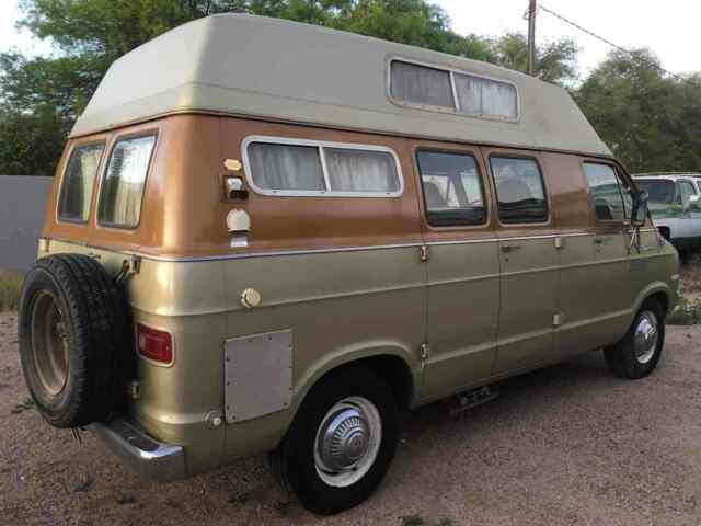 Dodge High Top Tradesman 300 1974 image number 3