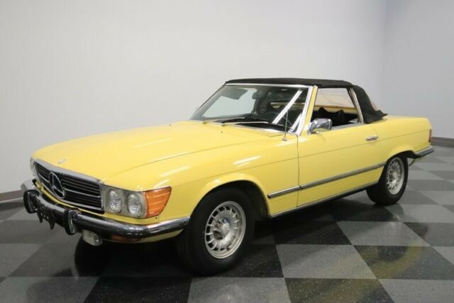 Mercedes-Benz SL-Class 1973 image number 33