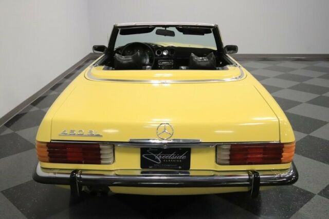 Mercedes-Benz SL-Class 1973 image number 47