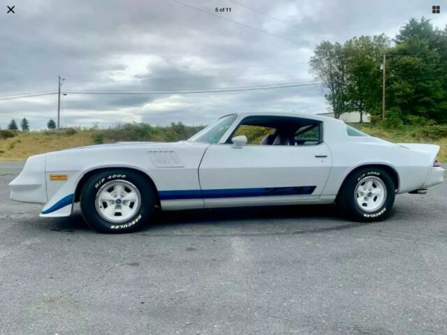 Chevrolet Camaro 1979 image number 2