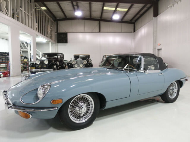 Jaguar E-Type 1969 image number 25