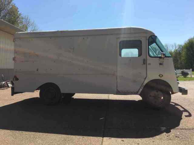 Ford Van 1960 image number 19