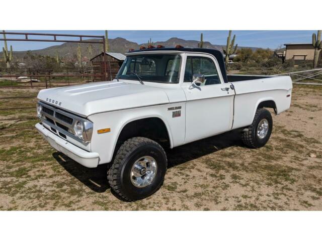 Dodge Power Wagon 1970 image number 1