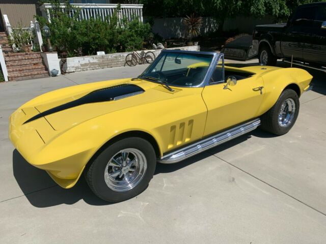 Chevrolet Corvette 1966 image number 18