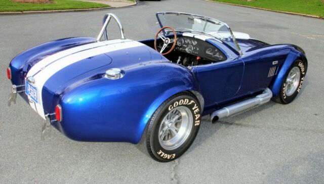 Replica/Kit Makes Superformance Cobra 427SC MKIII 1965 image number 1