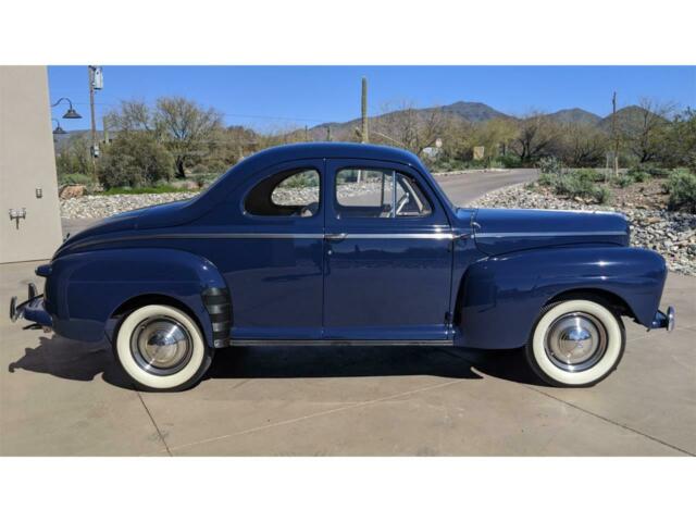 Ford Deluxe 1942 image number 27