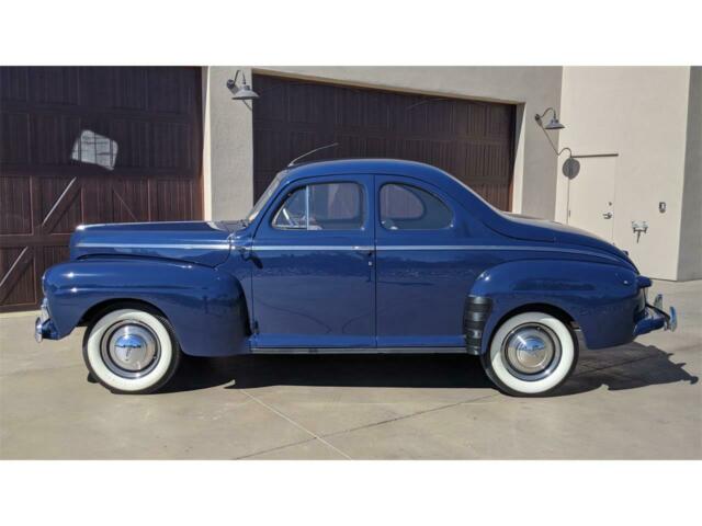 Ford Deluxe 1942 image number 29