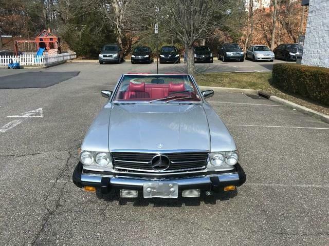 Mercedes-Benz SL-Class 1977 image number 38