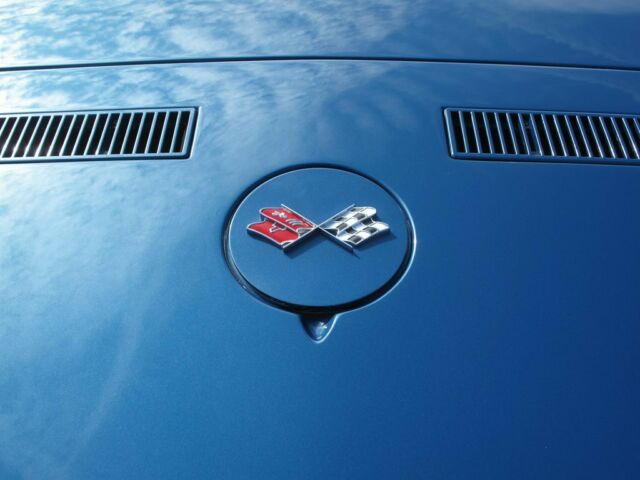 Chevrolet Corvette 1971 image number 45