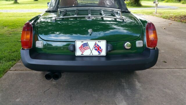 MG MGB 1977 image number 8