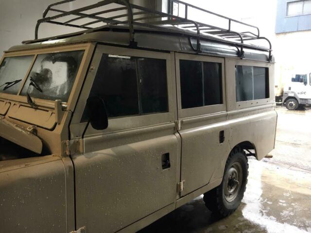 Land Rover Defender 1977 image number 20