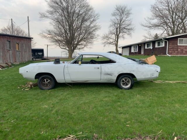 Dodge Charger 1968 image number 14