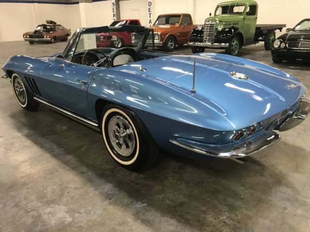 Chevrolet Corvette 1965 image number 26