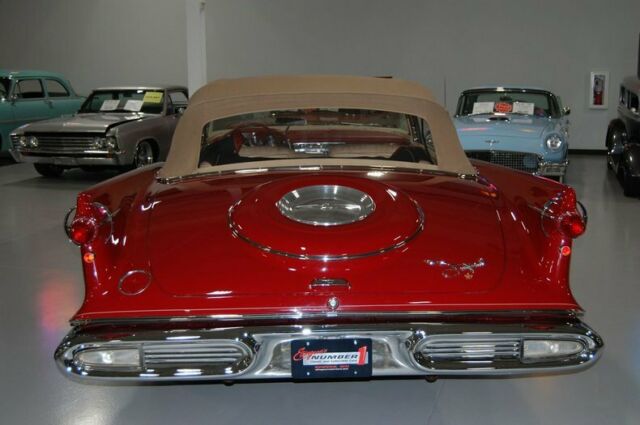 Chrysler Imperial Crown Convertible 1958 image number 10