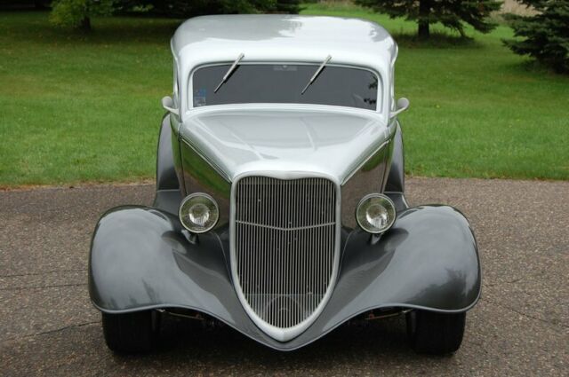 Ford 2 Door Street Rod 1933 image number 25