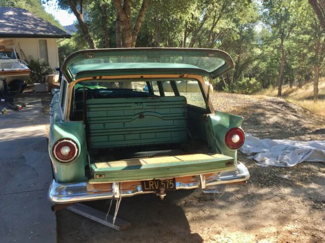 Ford Country Squire 1957 image number 7