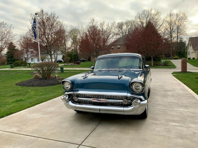 Chevrolet Bel Air/150/210 1957 image number 18