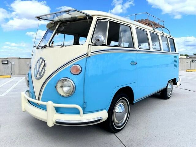 Volkswagen Bus/Vanagon 1965 image number 2