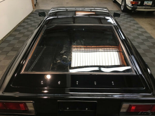 Lotus Esprit 1978 image number 8