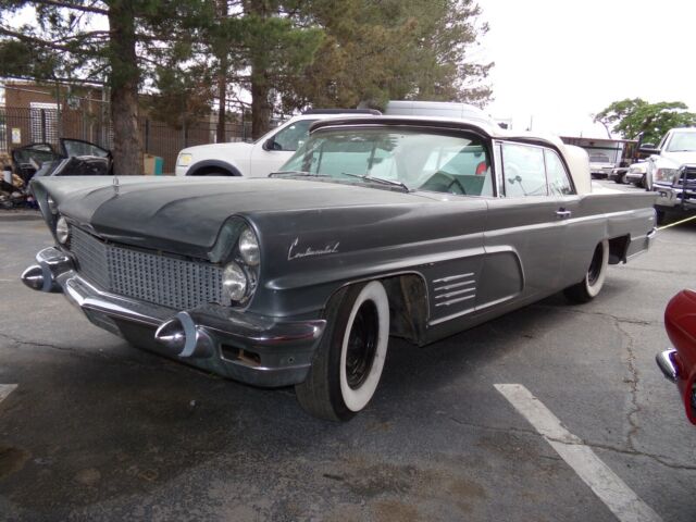 Lincoln Continental 1960 image number 0