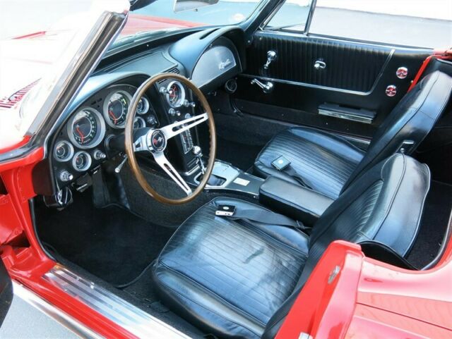 Chevrolet Corvette 1964 image number 22