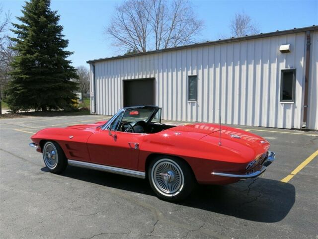 Chevrolet Corvette 1964 image number 30