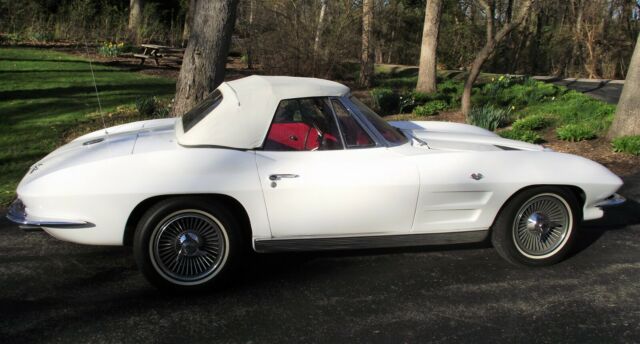 Chevrolet Corvette 1963 image number 17